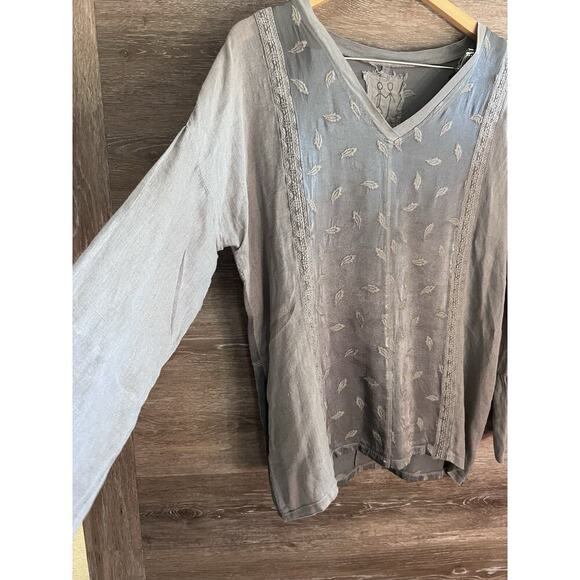 Johnny Was Womens Blouse Top Sz XS Grey Embroidered Paisley Tunic Boho Artsy - Picture 5 of 9